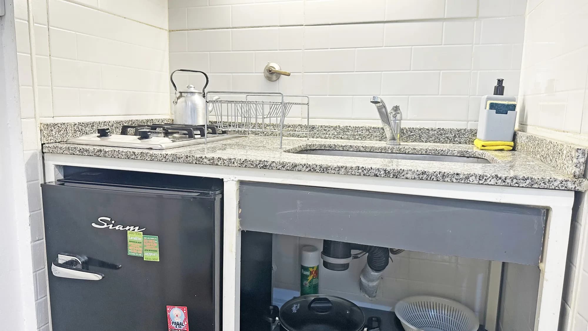 Estudio Nuevo y cálido con patio y parrilla 8