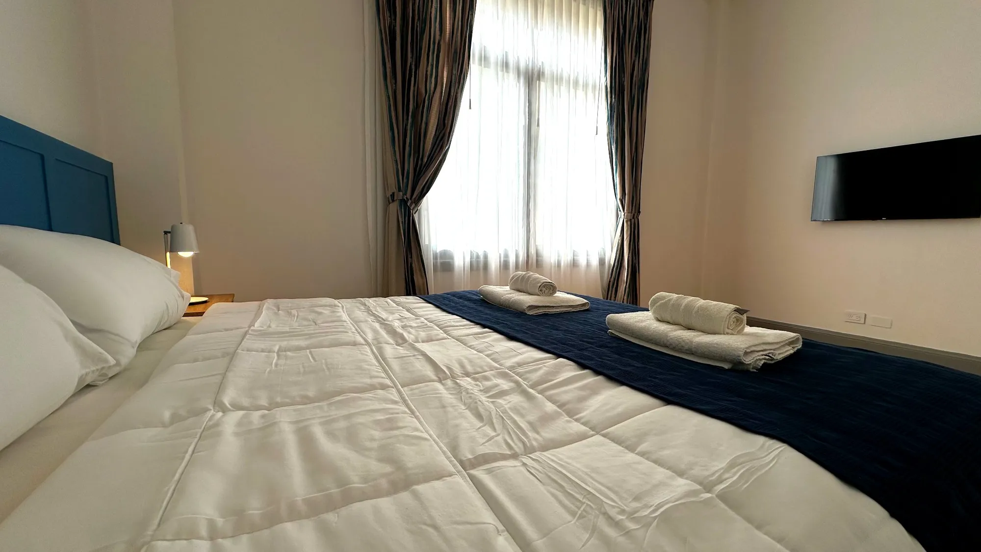 Elegante 3 Dorm. · 3 baños · Obelisco · Centro 25